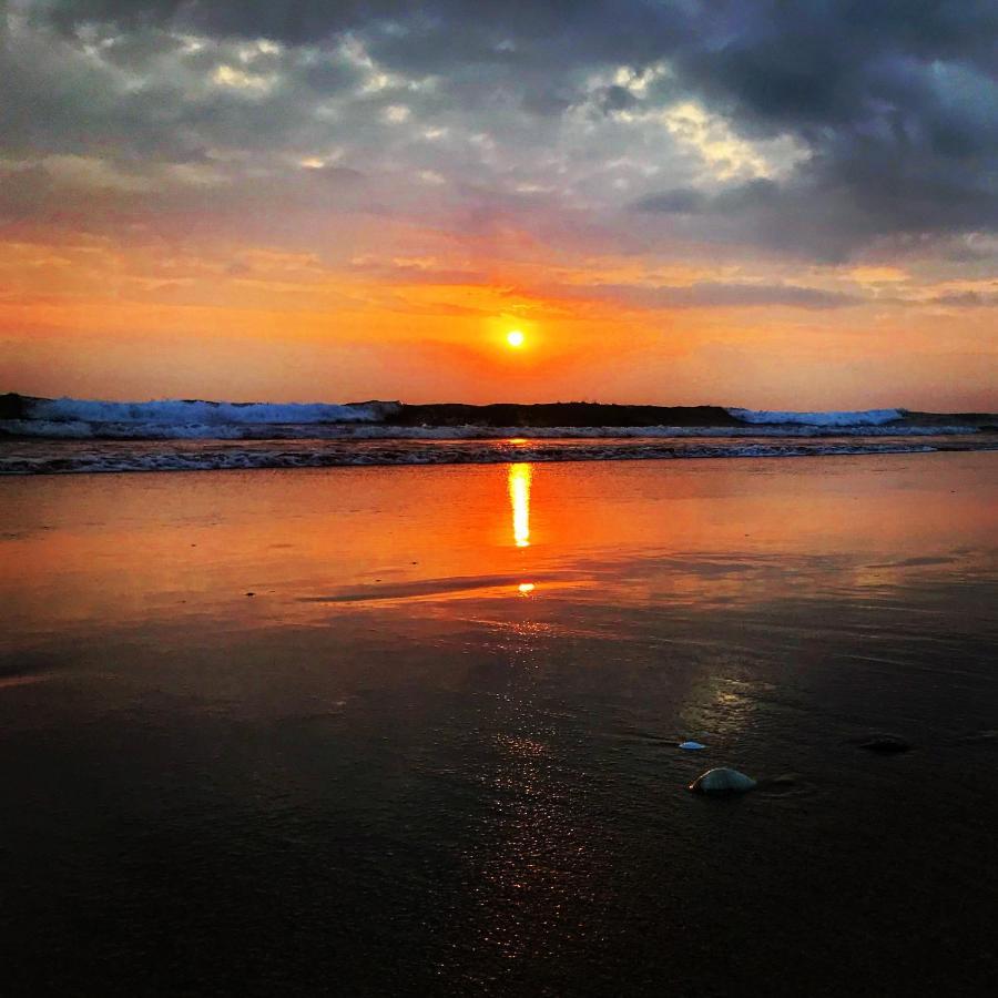 Rock's Spot Front * Costa da Caparica